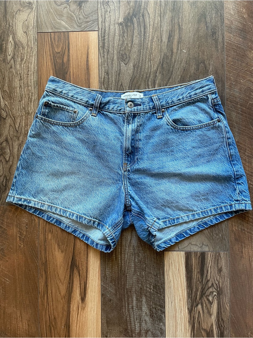 Abercrombie & Fitch The Baggy Low Rise Light Blue Denim Jean Shorts